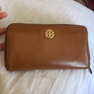 Tory Burch brown leather wallet